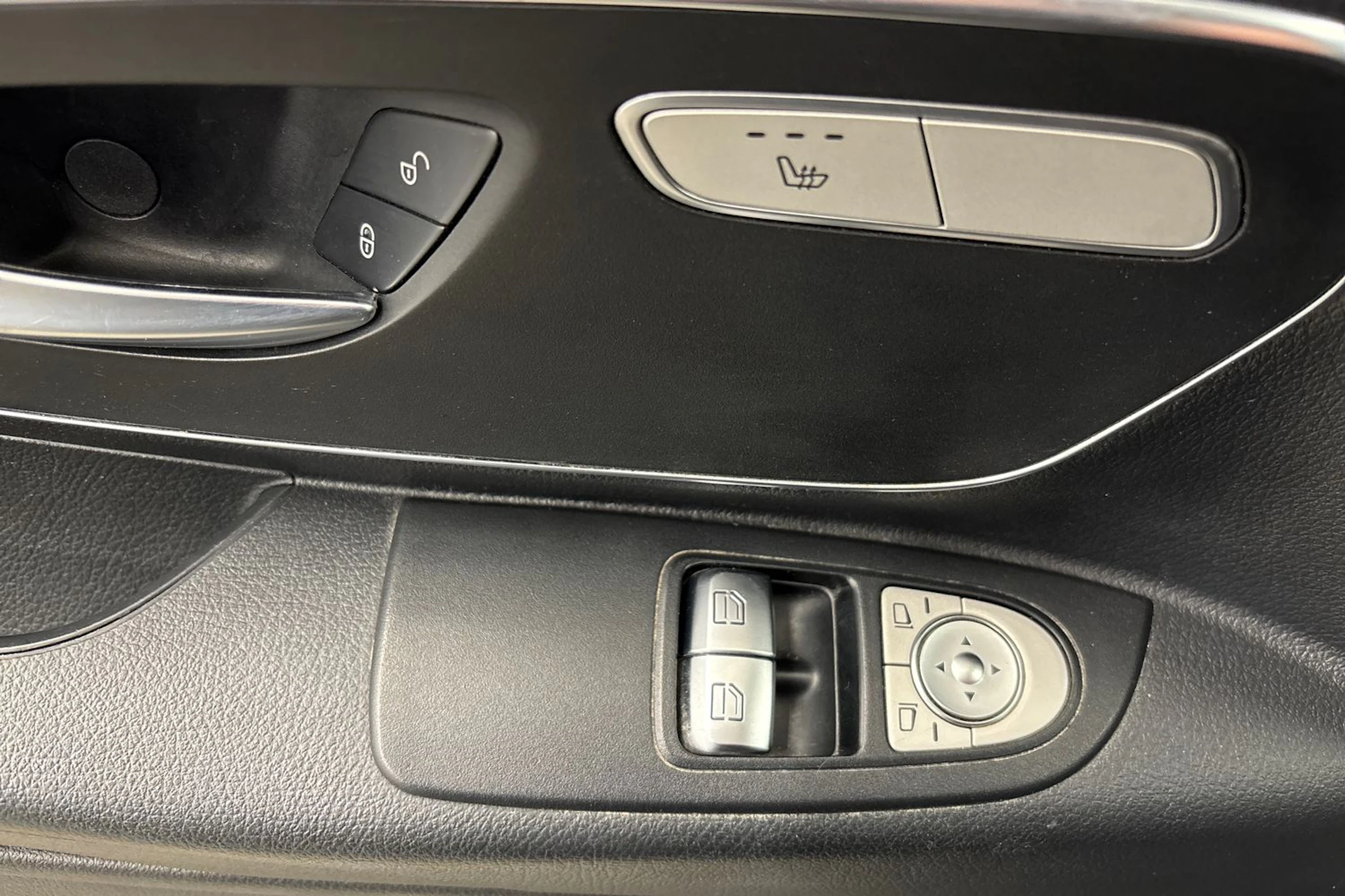 musta Mercedes-Benz Vito 2018 kuva 19.