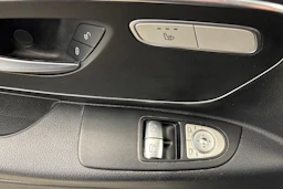 musta Mercedes-Benz Vito 2018 kuva 19.