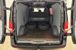 musta Mercedes-Benz Vito 2018 kuva 21.
