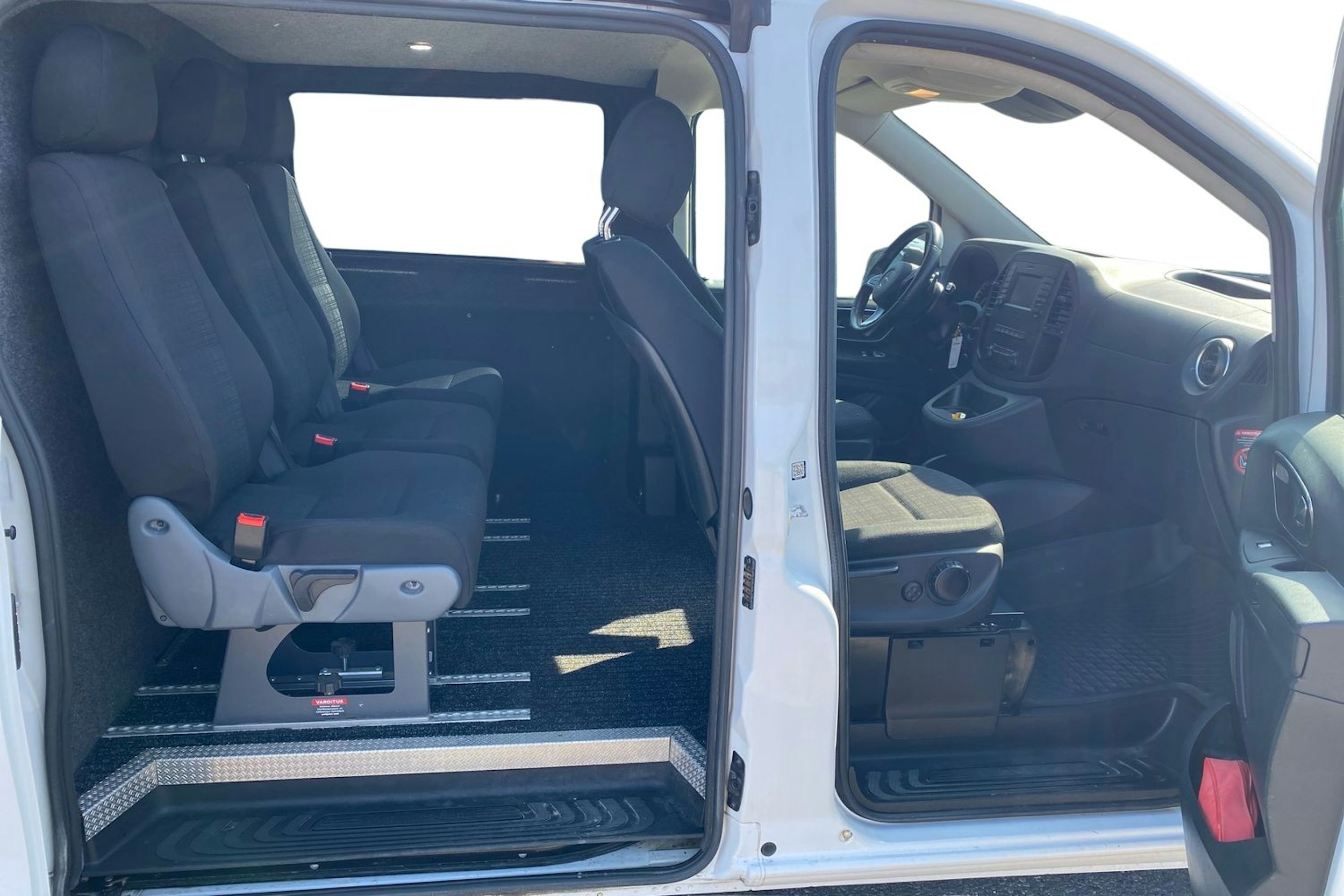 valkoinen Mercedes-Benz Vito 2018 kuva 3.