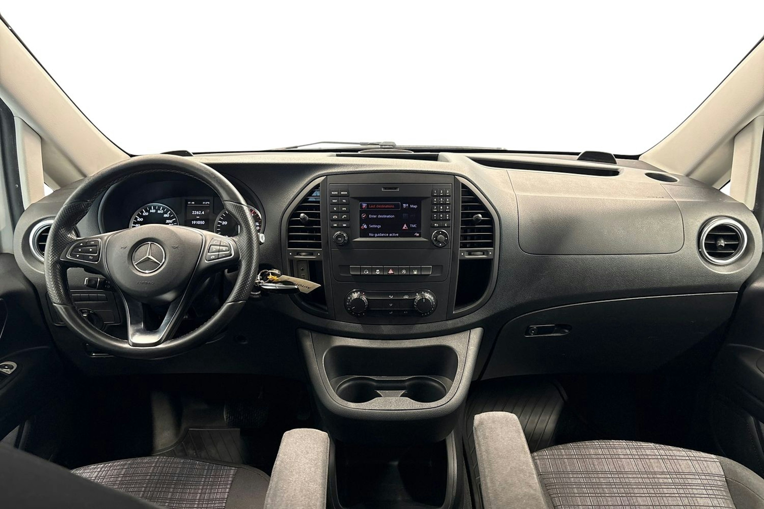 valkoinen Mercedes-Benz Vito 2018 kuva 7.