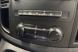 valkoinen Mercedes-Benz Vito 2018 kuva 18.