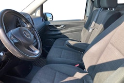 harmaa Mercedes-Benz Vito 2018 kuva 3.