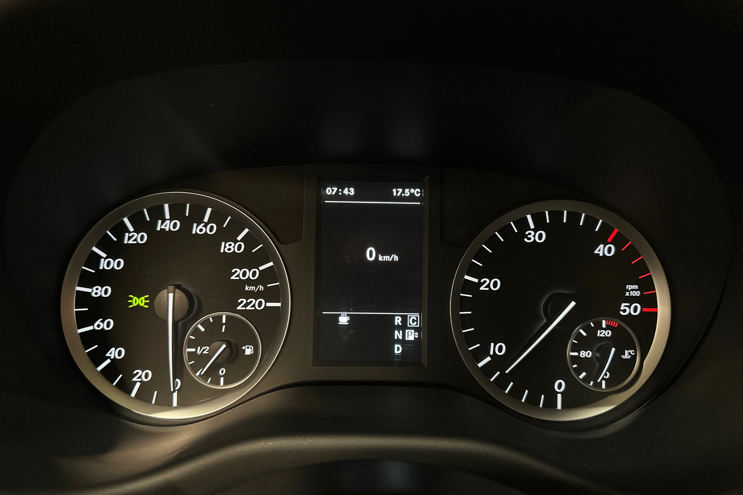 musta Mercedes-Benz Vito 2018 kuva 13.
