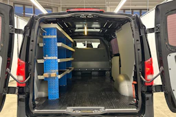 musta Mercedes-Benz Vito 2018 kuva 21.