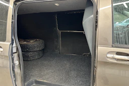 harmaa Mercedes-Benz Vito 2018 kuva 5.