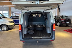 harmaa Mercedes-Benz Vito 2018 kuva 21.