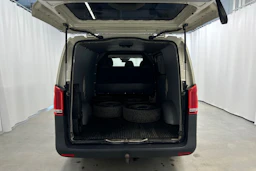 harmaa Mercedes-Benz Vito 2018 kuva 28.