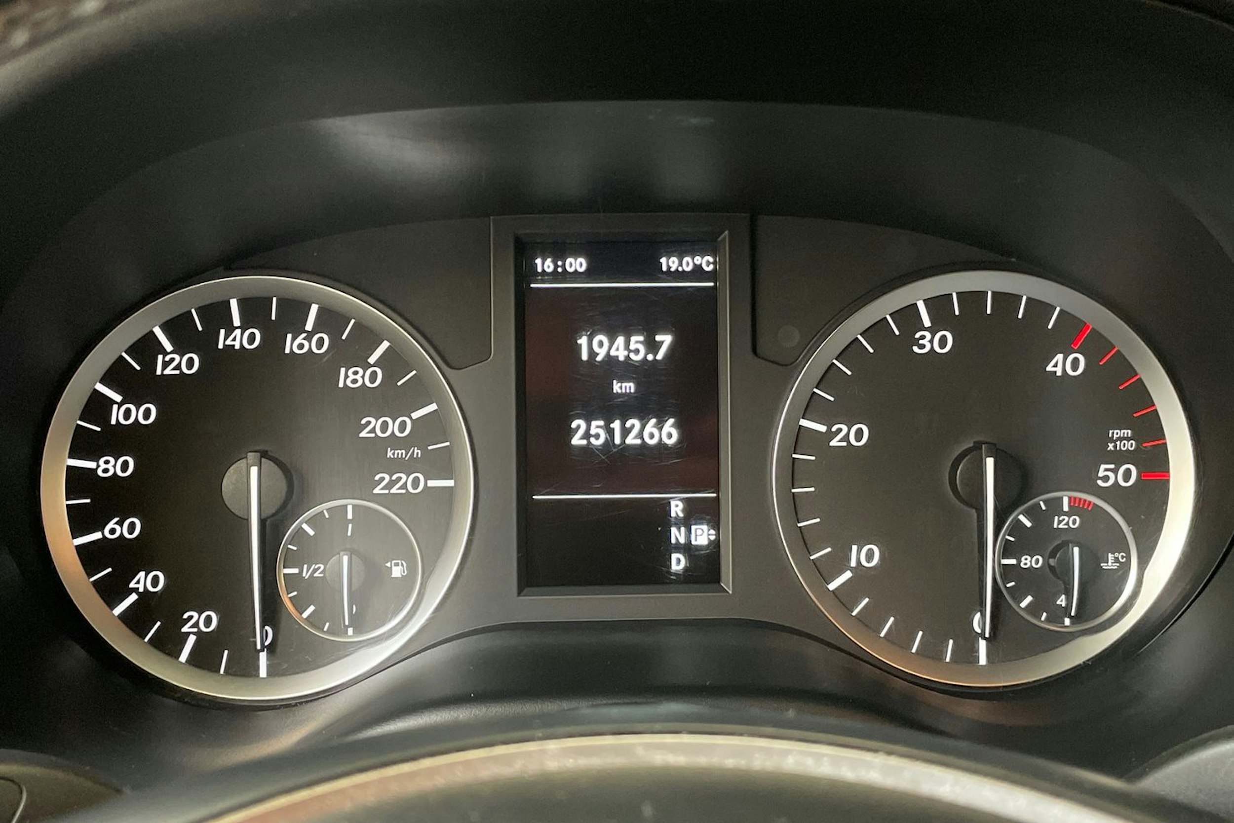 musta Mercedes-Benz Vito 2018 kuva 17.