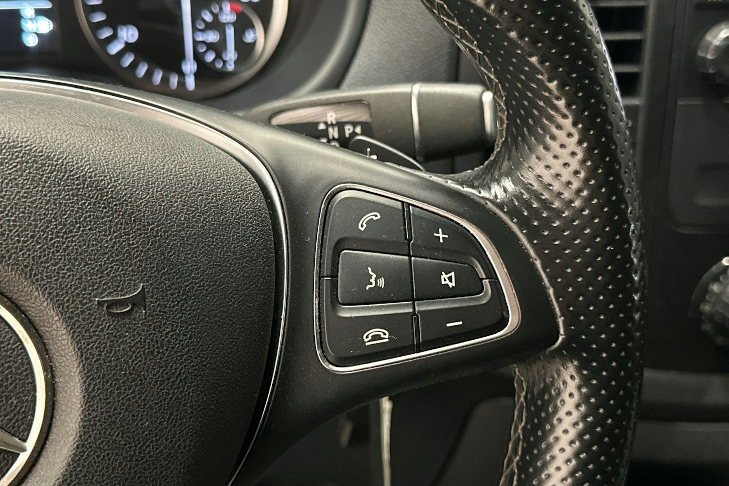 Musta Mercedes-Benz VITO 2018 kuva 16.