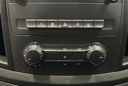 Musta Mercedes-Benz VITO 2018 kuva 19.