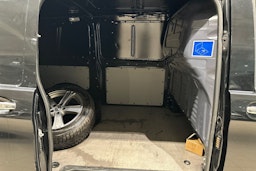Musta Mercedes-Benz VITO 2018 kuva 27.
