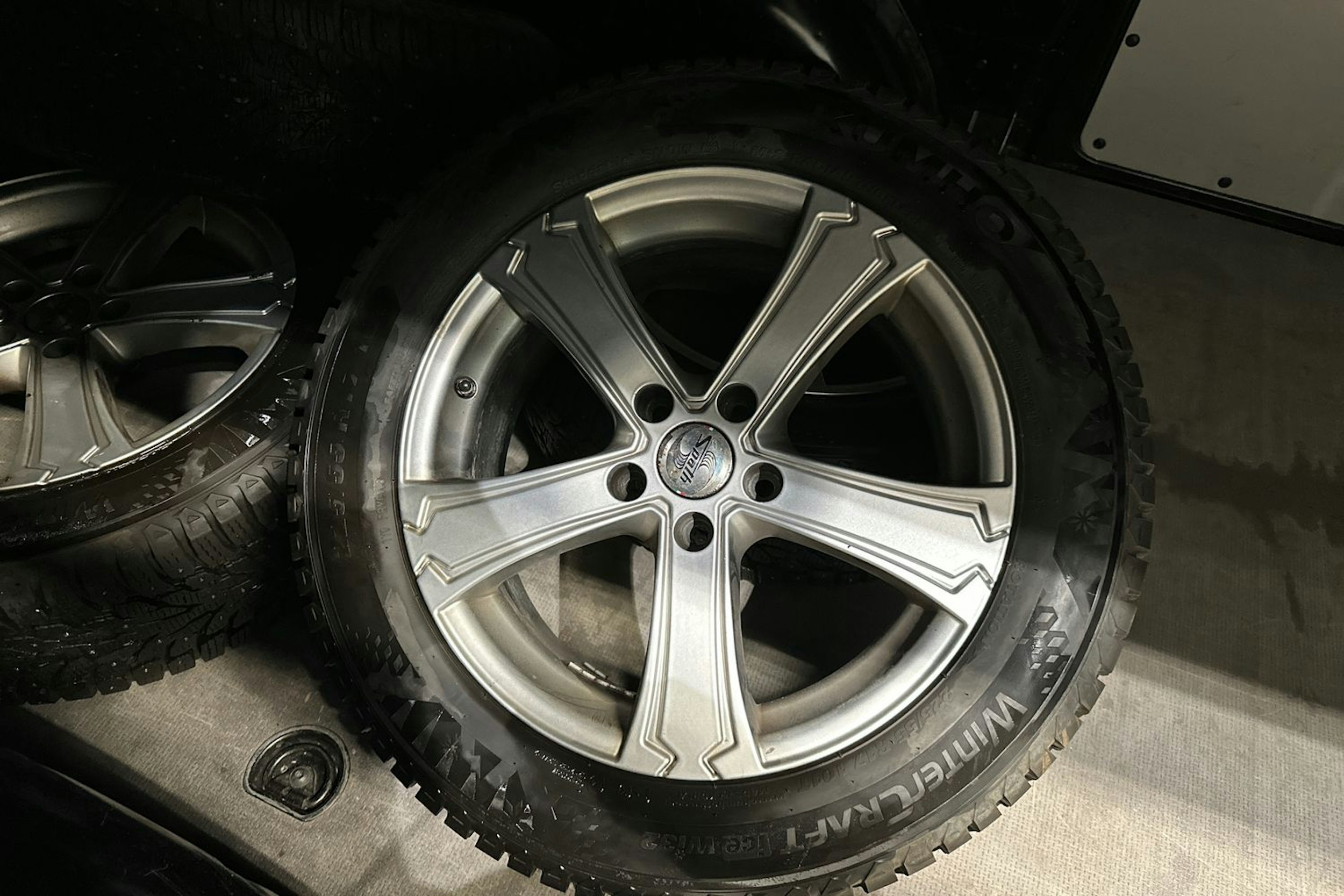 Musta Mercedes-Benz VITO 2018 kuva 28.