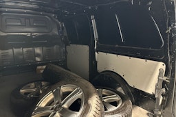 Musta Mercedes-Benz VITO 2018 kuva 32.