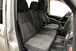 valkoinen Mercedes-Benz Vito 2018 kuva 11.