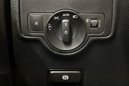 valkoinen Mercedes-Benz Vito 2018 kuva 15.