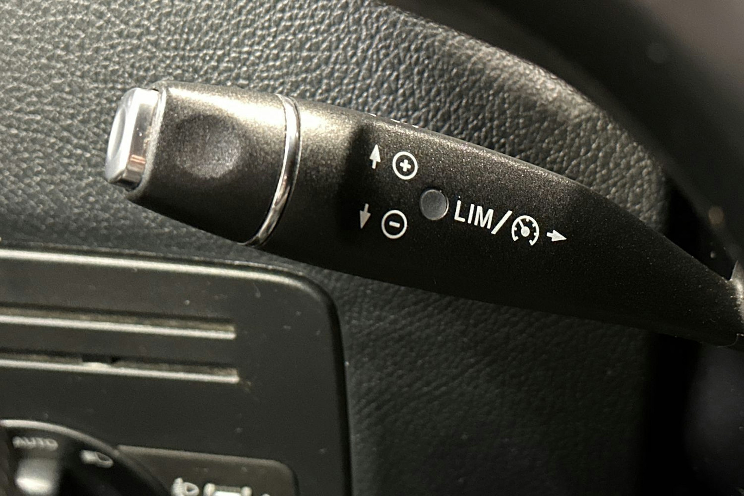 valkoinen Mercedes-Benz Vito 2018 kuva 16.