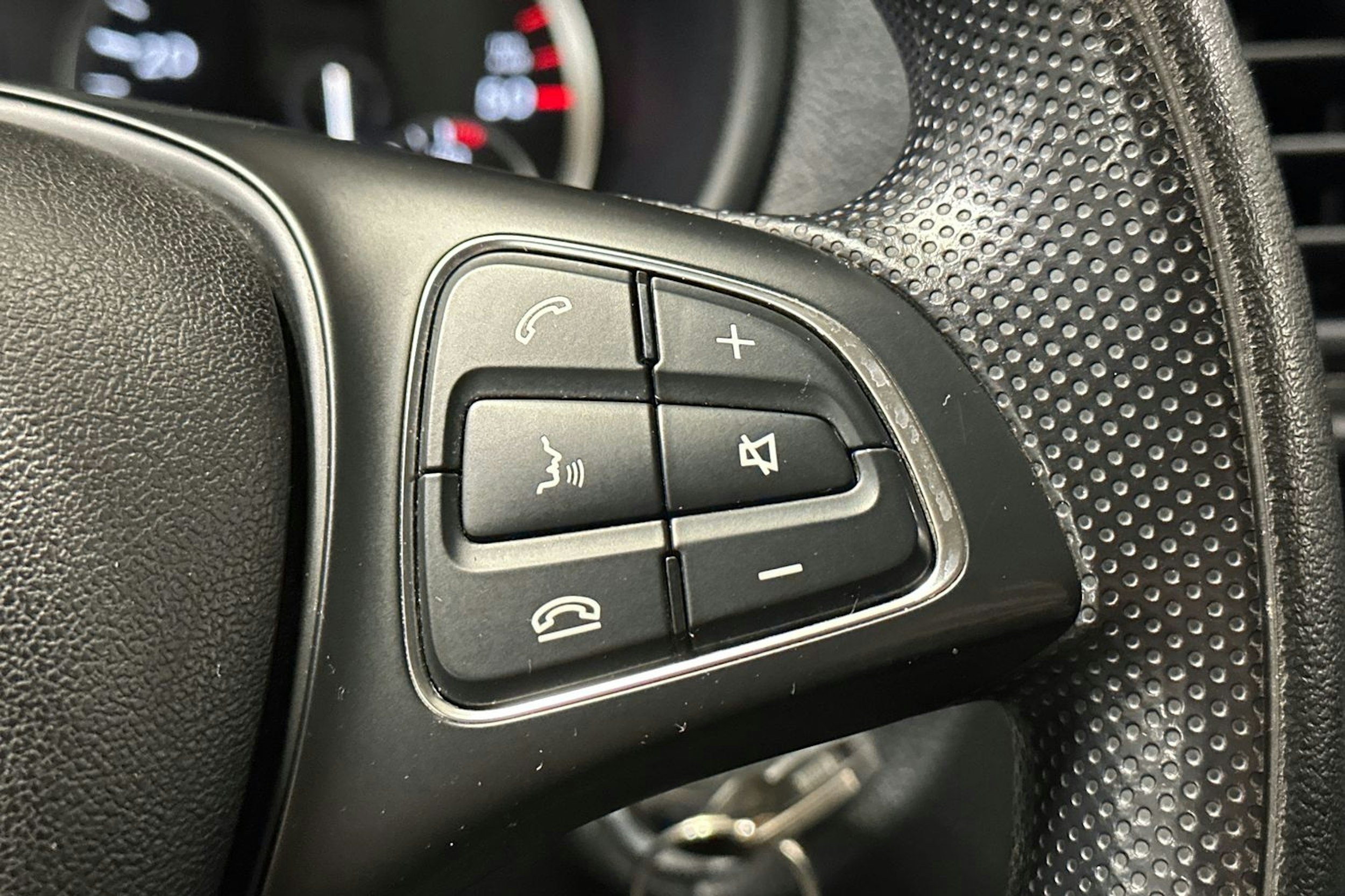 valkoinen Mercedes-Benz Vito 2018 kuva 18.