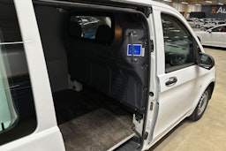 valkoinen Mercedes-Benz Vito 2018 kuva 25.