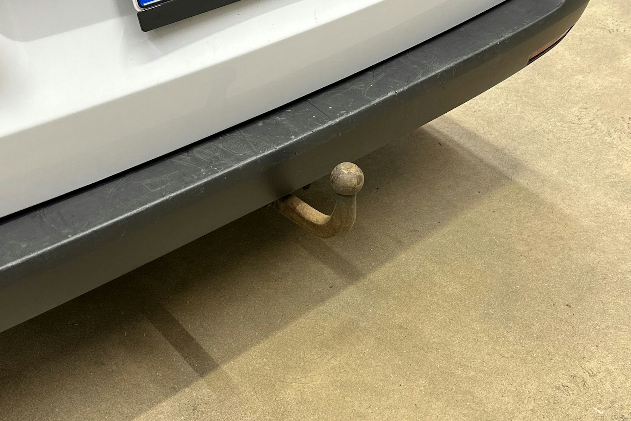 valkoinen Mercedes-Benz Vito 2018 kuva 28.