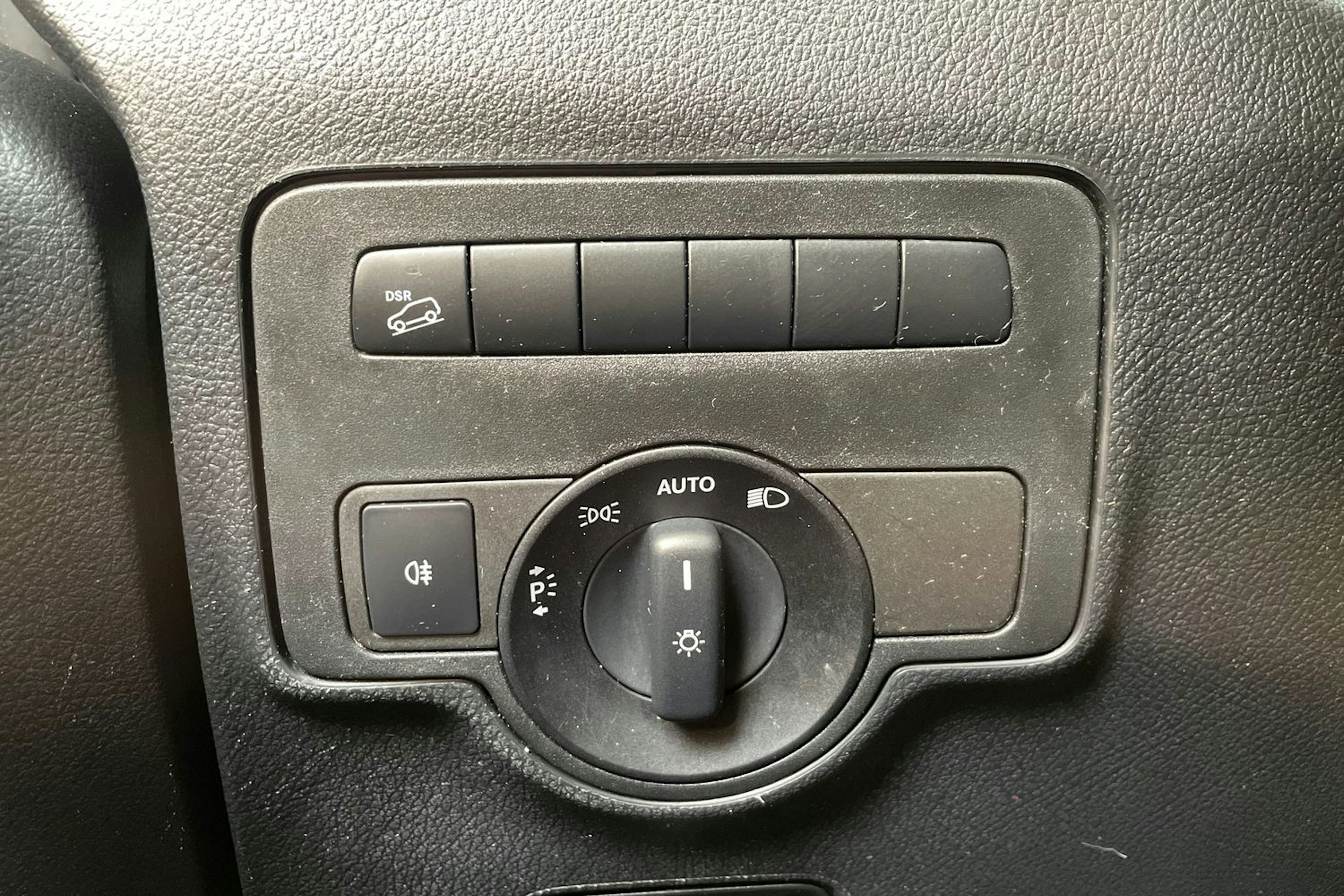 valkoinen Mercedes-Benz Vito 2018 kuva 26.
