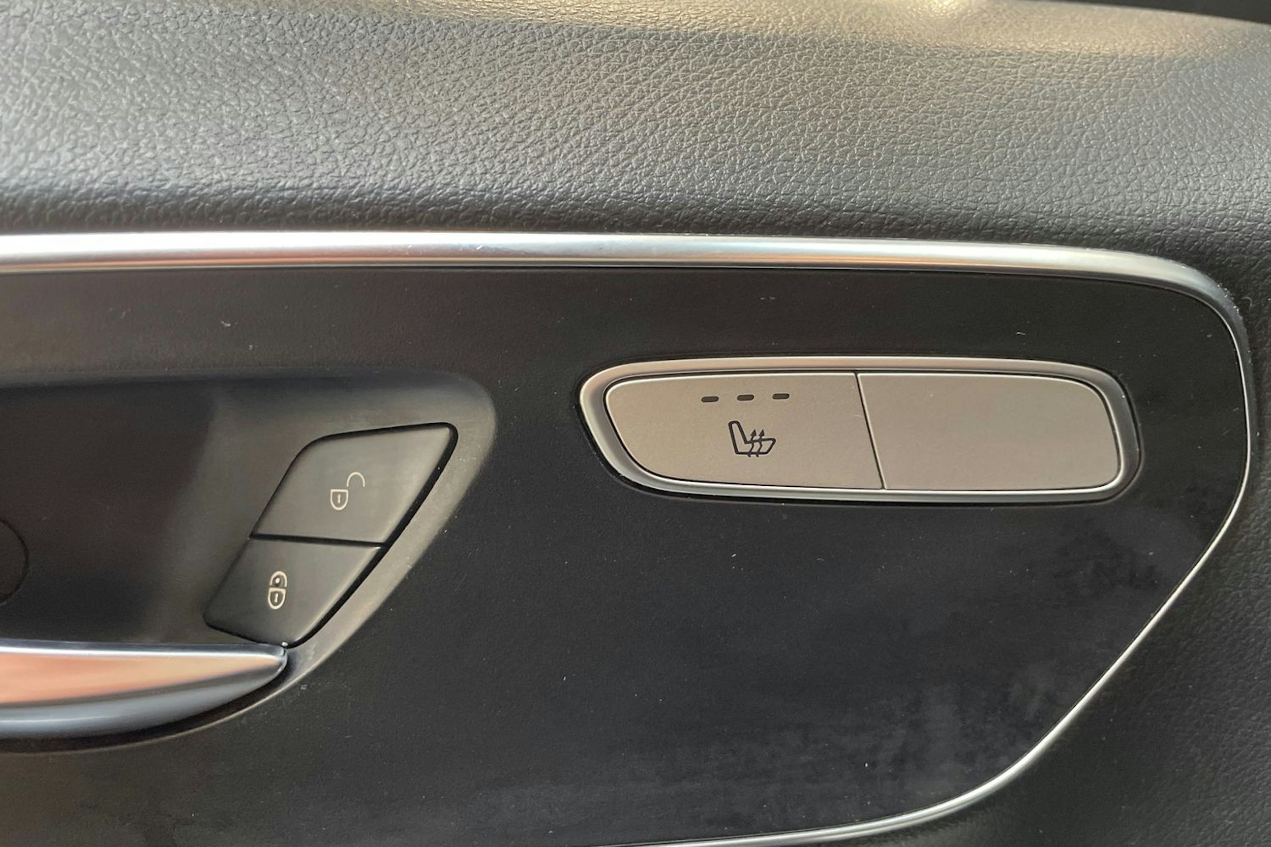 valkoinen Mercedes-Benz Vito 2018 kuva 28.
