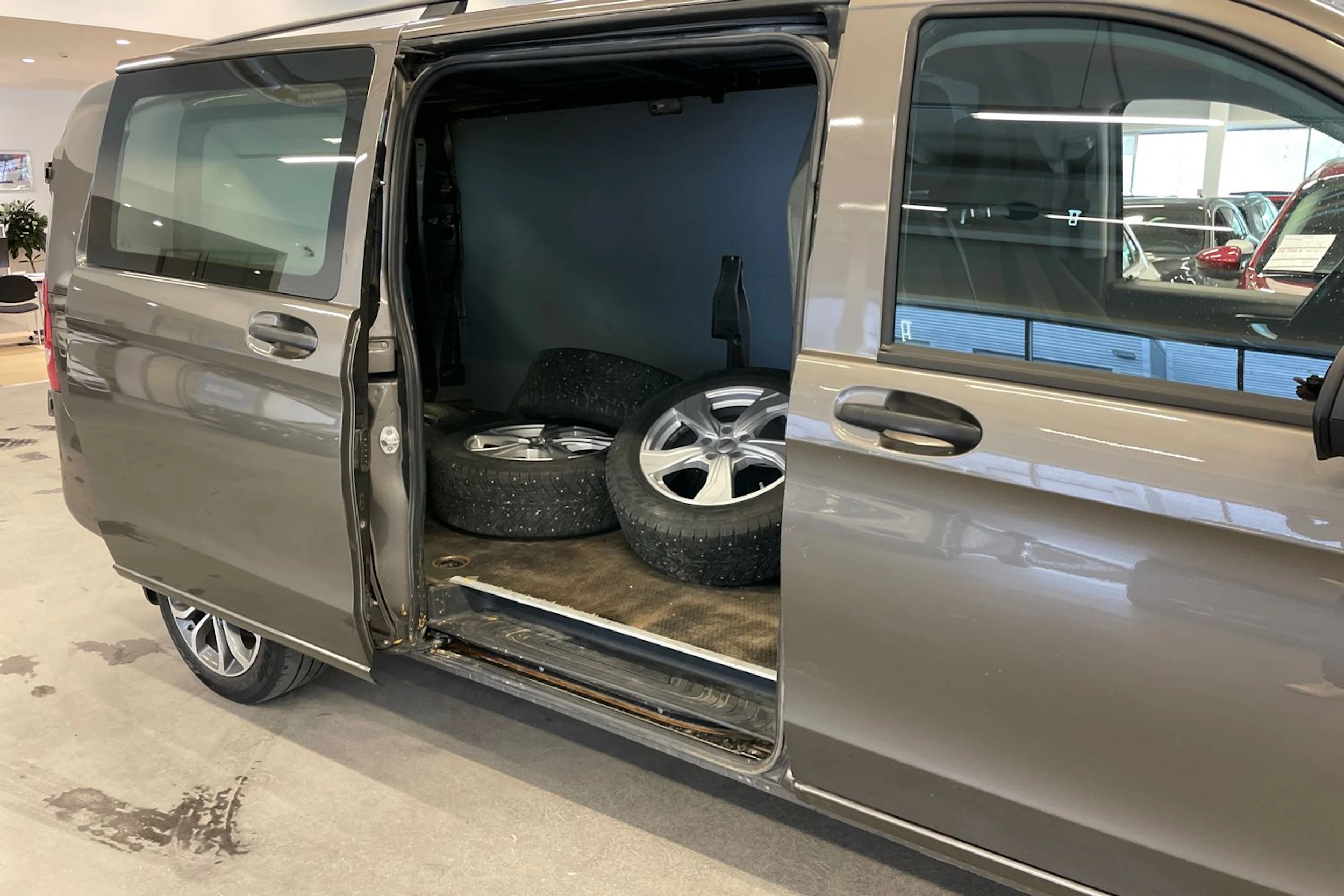 Harmaa Mercedes-Benz VITO 2018 kuva 12.