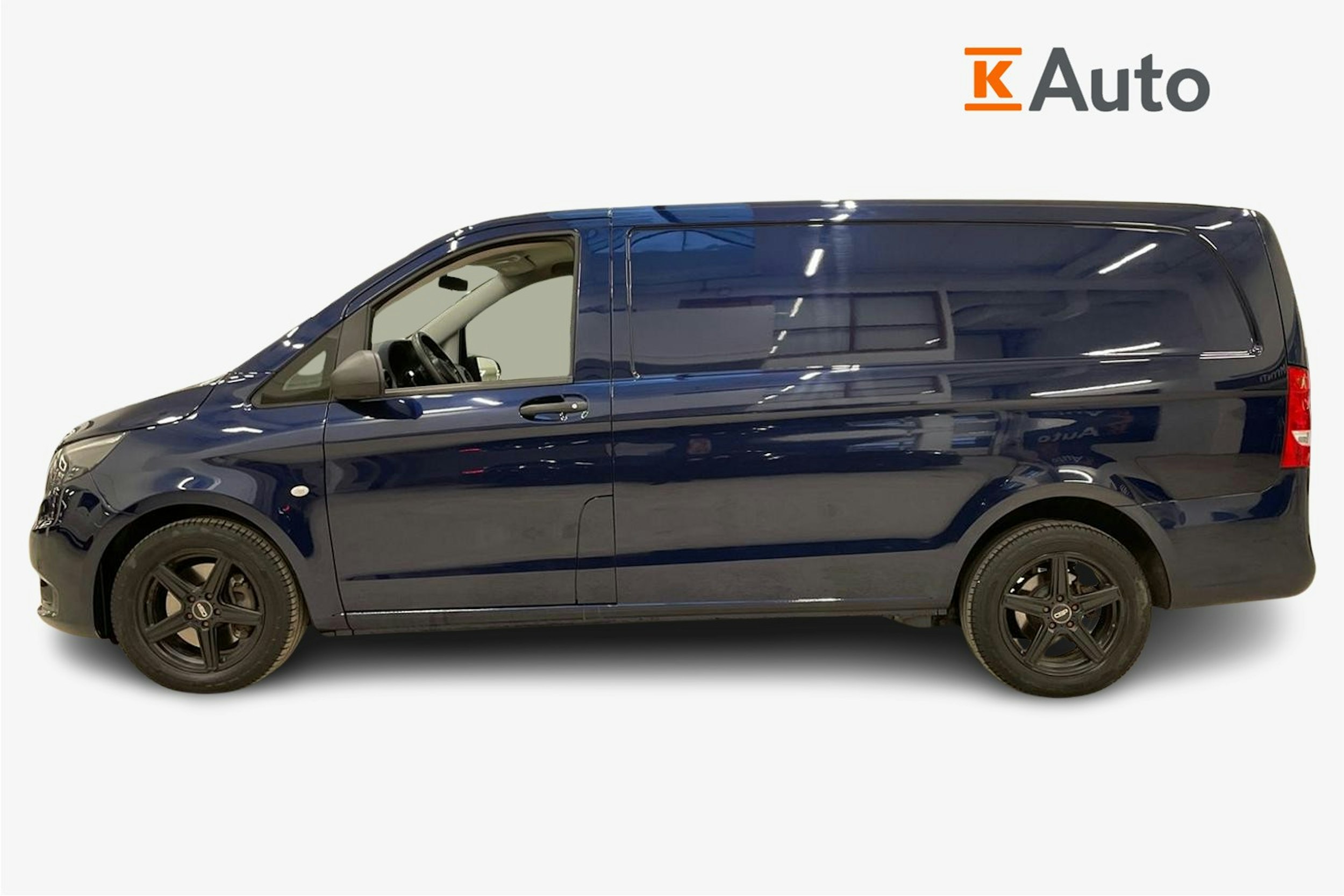 sininen Mercedes-Benz Vito 2018 kuva 7.