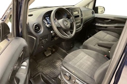 sininen Mercedes-Benz Vito 2018 kuva 8.