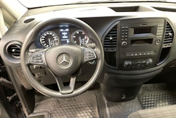 sininen Mercedes-Benz Vito 2018 kuva 9.