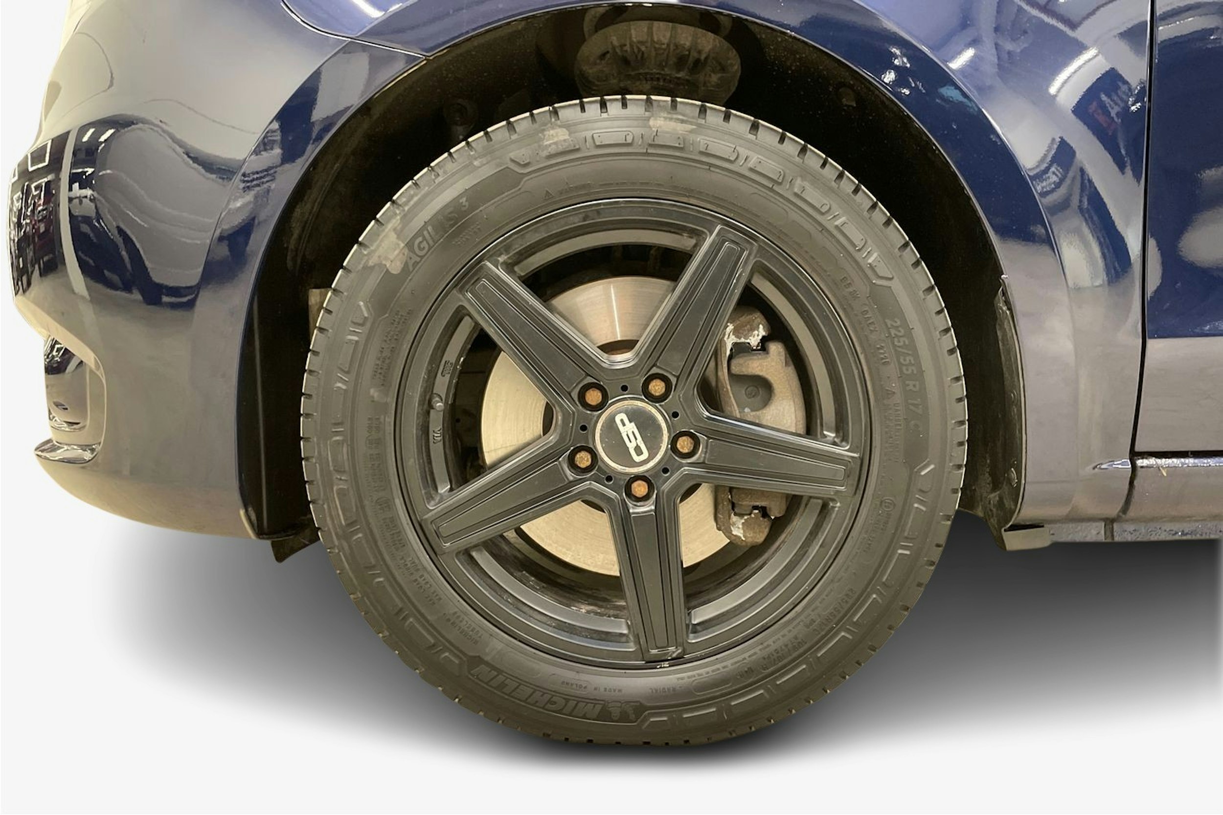 sininen Mercedes-Benz Vito 2018 kuva 12.