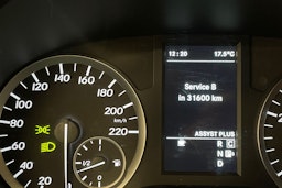 sininen Mercedes-Benz Vito 2018 kuva 27.