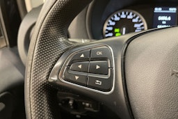 sininen Mercedes-Benz Vito 2018 kuva 29.