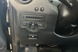 musta Mercedes-Benz Vito 2018 kuva 21.