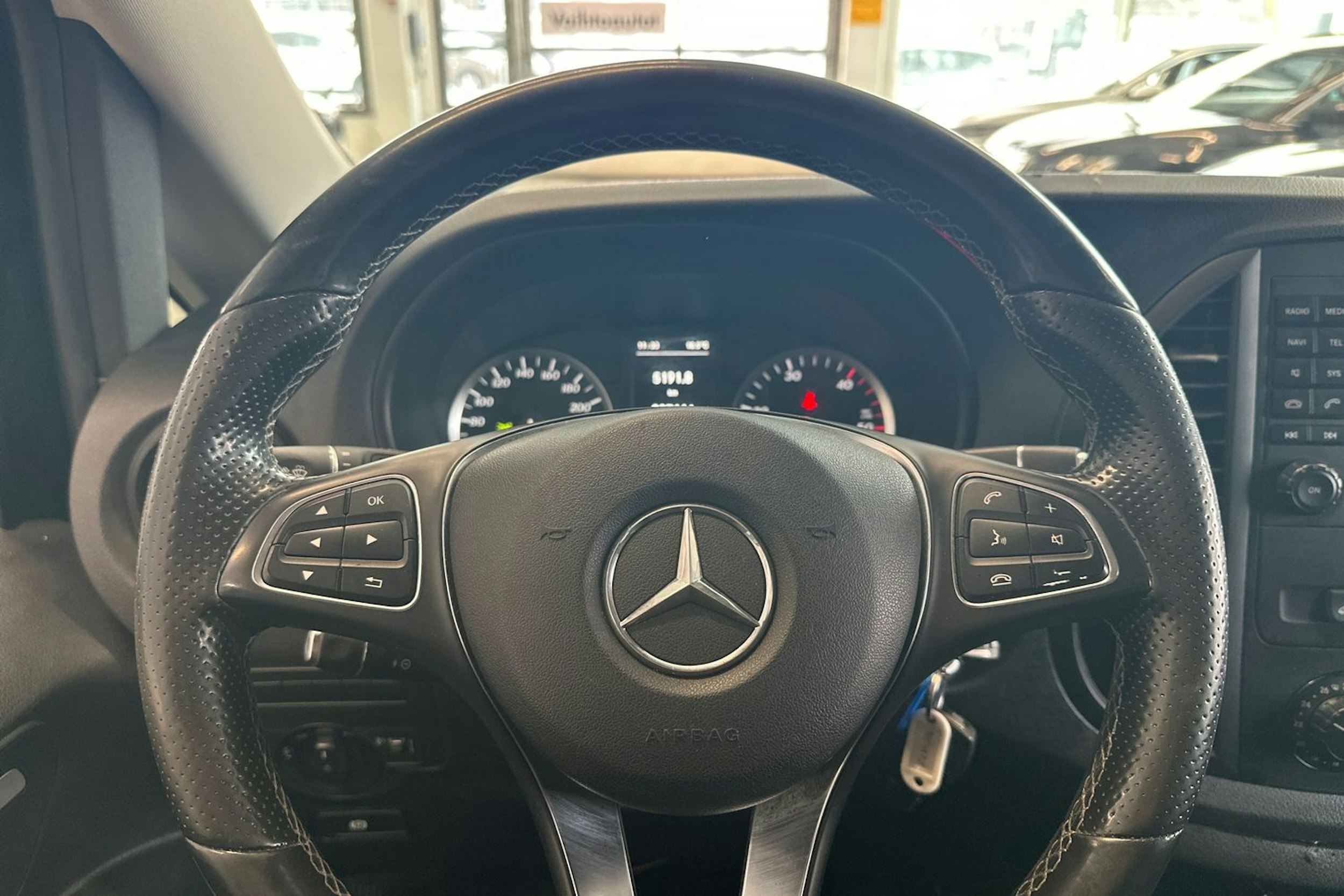 musta Mercedes-Benz Vito 2018 kuva 22.