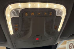 valkoinen Mercedes-Benz Vito 2019 kuva 27.