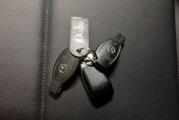 valkoinen Mercedes-Benz Vito 2019 kuva 29.