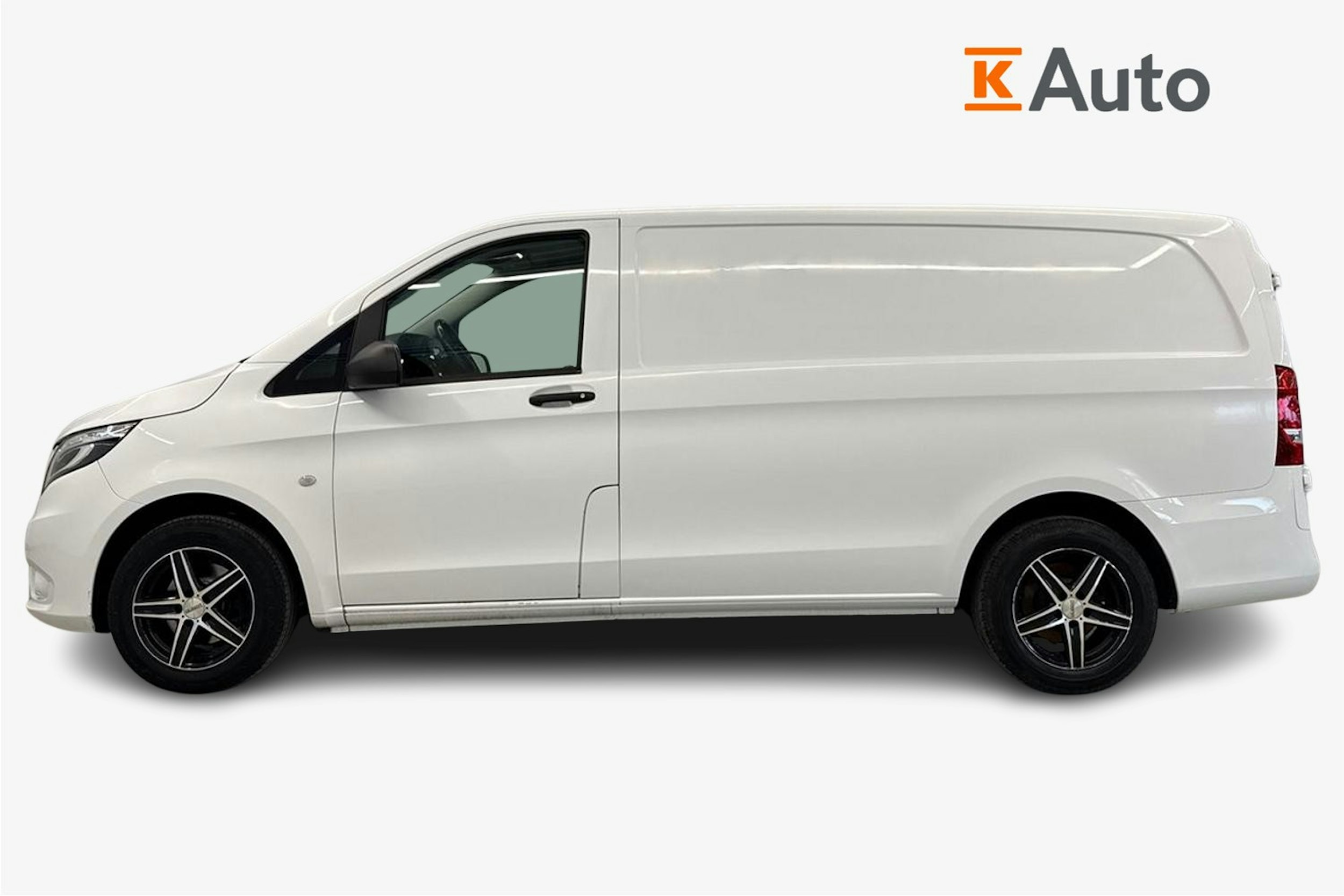 valkoinen Mercedes-Benz Vito 2019 kuva 7.