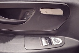 valkoinen Mercedes-Benz Vito 2019 kuva 24.