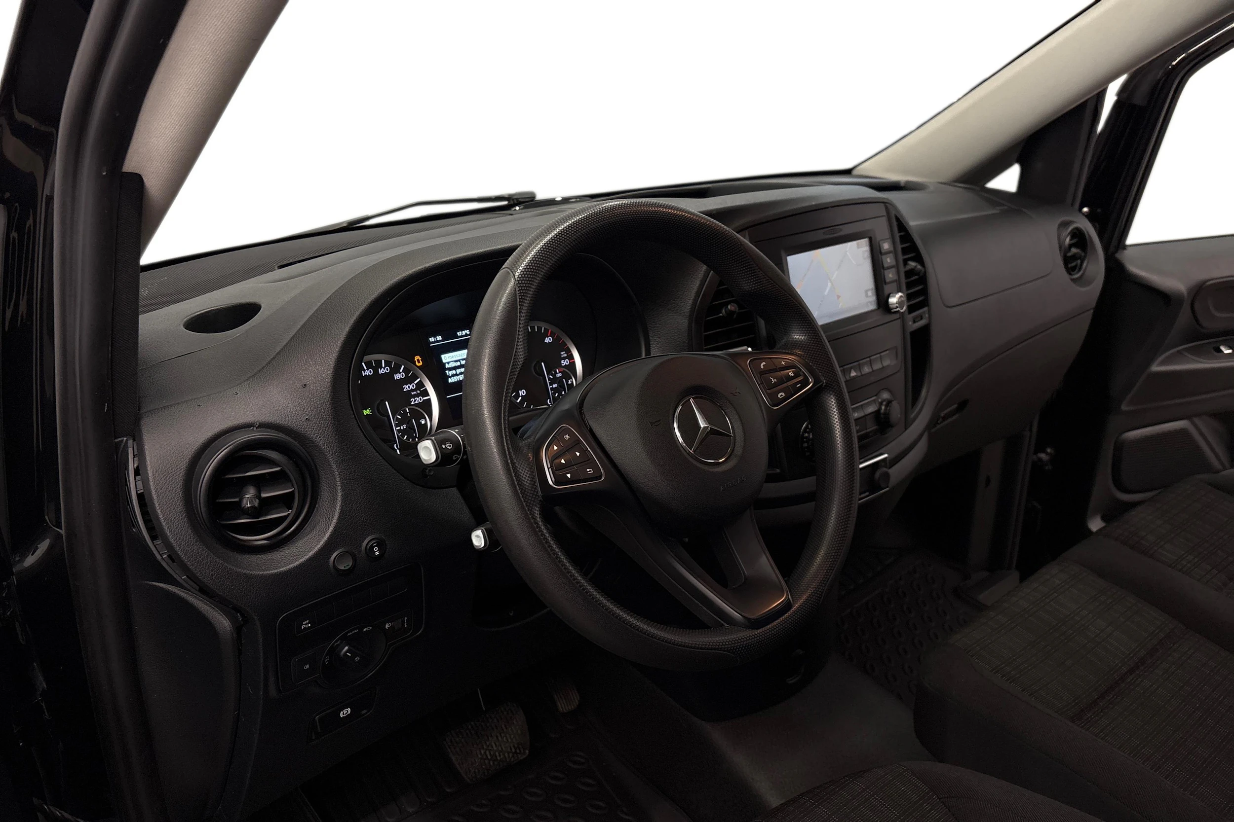 musta Mercedes-Benz Vito 2019 kuva 7.