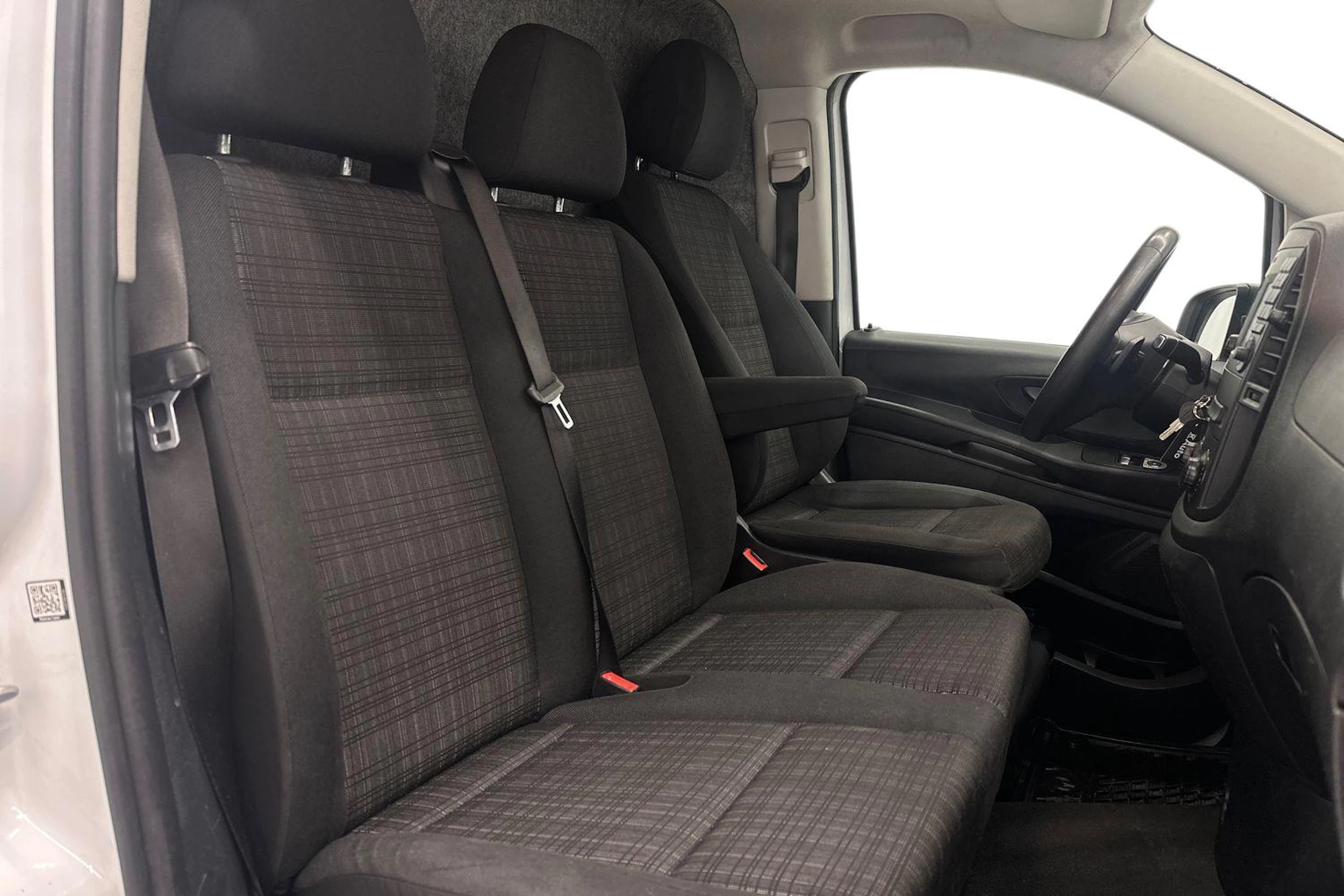 valkoinen Mercedes-Benz Vito 2019 kuva 8.
