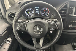 valkoinen Mercedes-Benz Vito 2019 kuva 10.