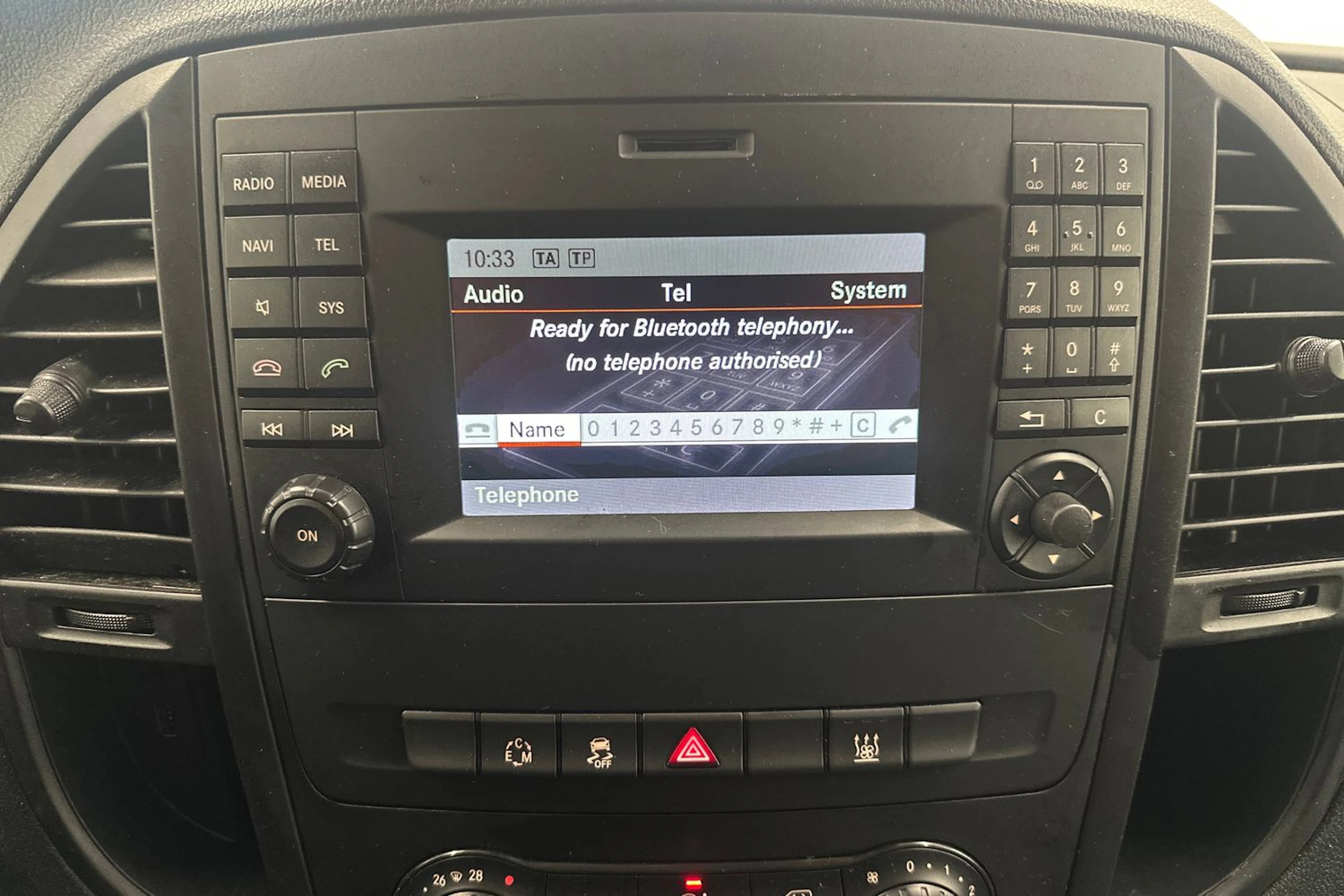 valkoinen Mercedes-Benz Vito 2019 kuva 16.