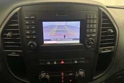 valkoinen Mercedes-Benz Vito 2019 kuva 17.