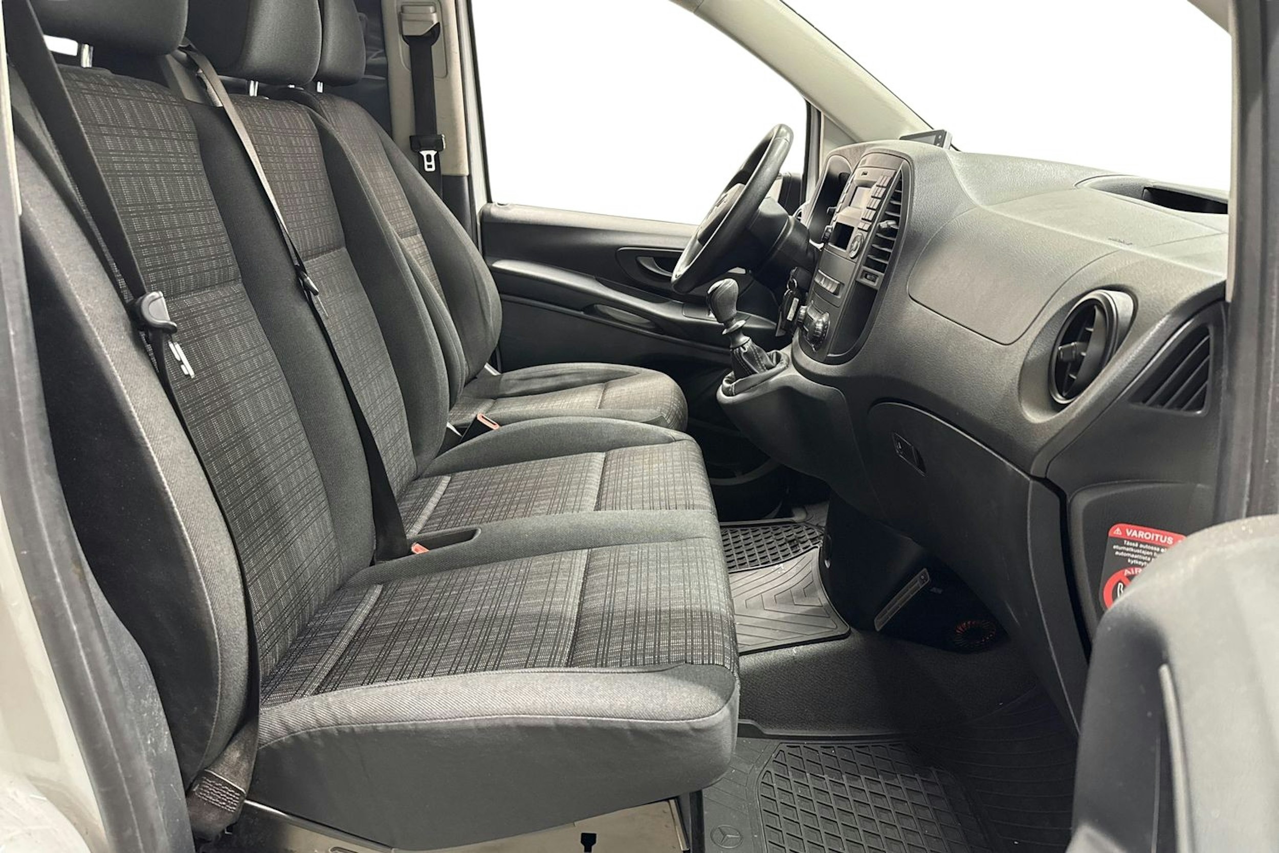 Valkoinen Mercedes-Benz VITO 2019 kuva 10.