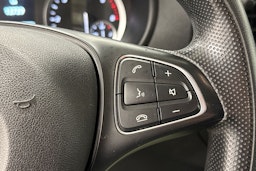 Valkoinen Mercedes-Benz VITO 2019 kuva 18.