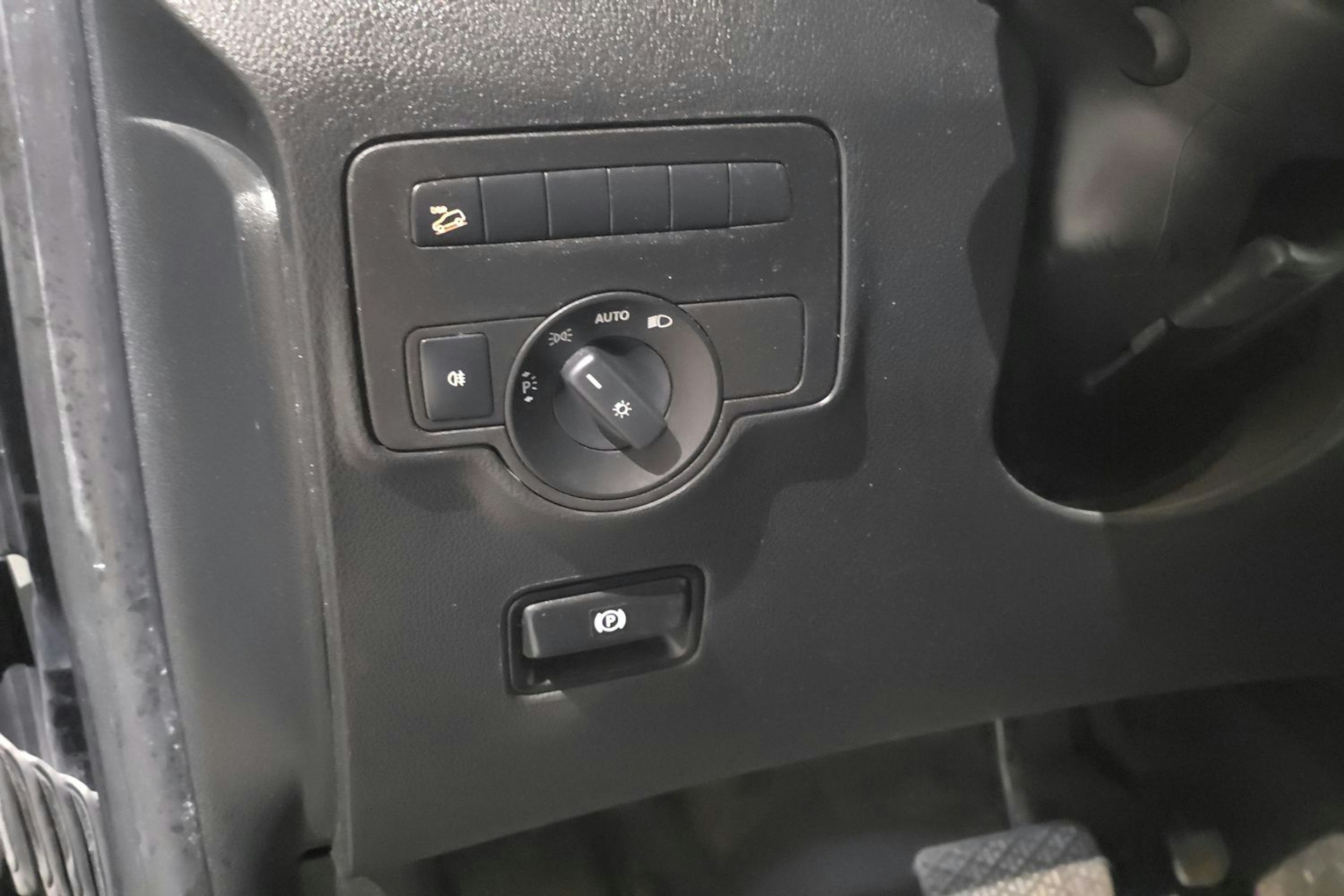 musta Mercedes-Benz Vito 2019 kuva 25.