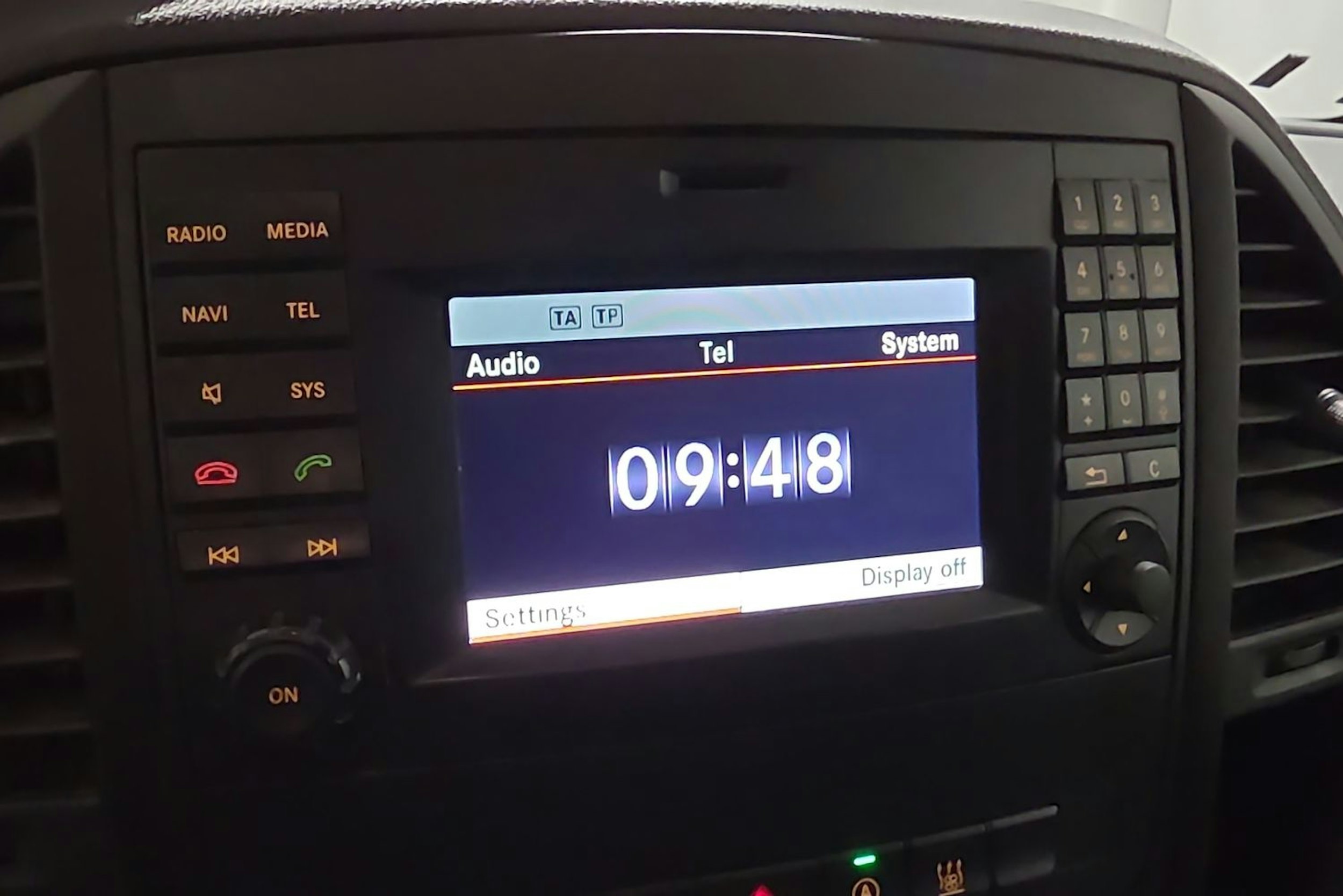 musta Mercedes-Benz Vito 2019 kuva 30.