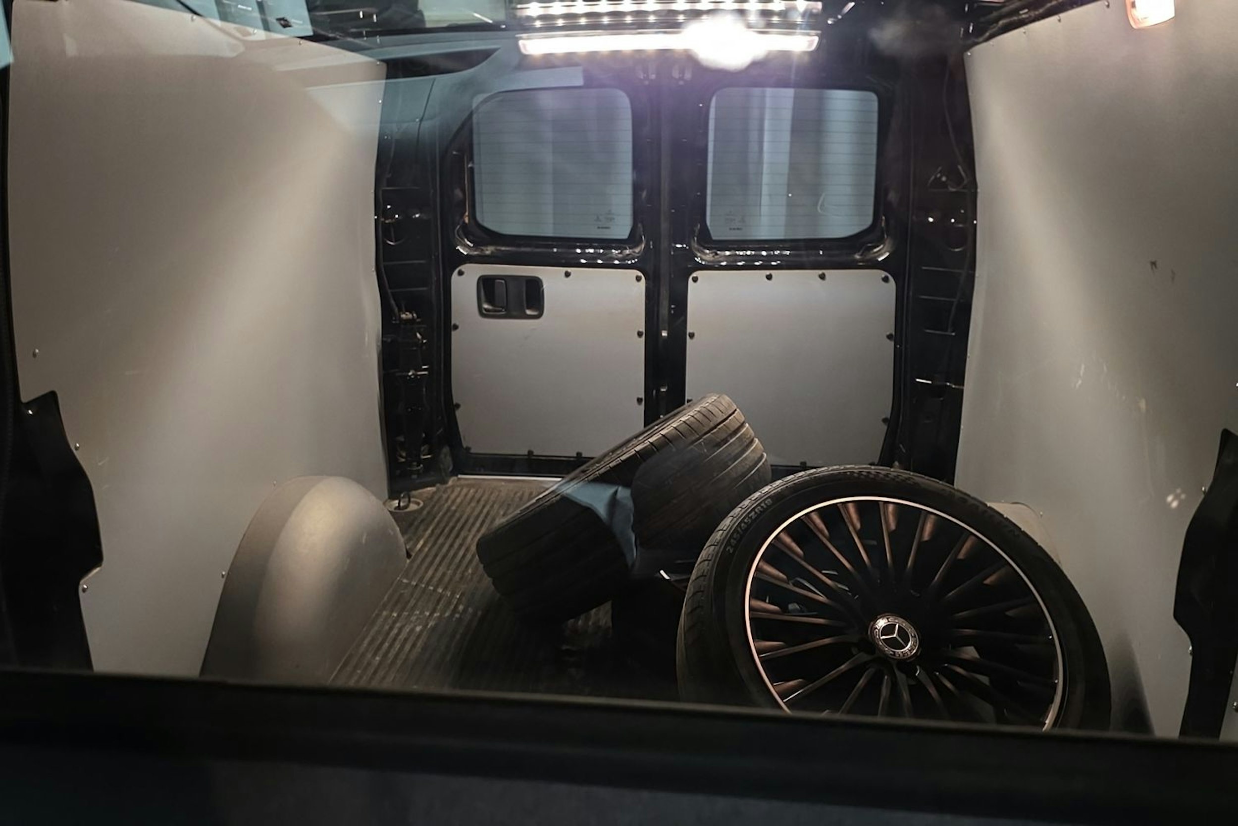 musta Mercedes-Benz Vito 2019 kuva 34.