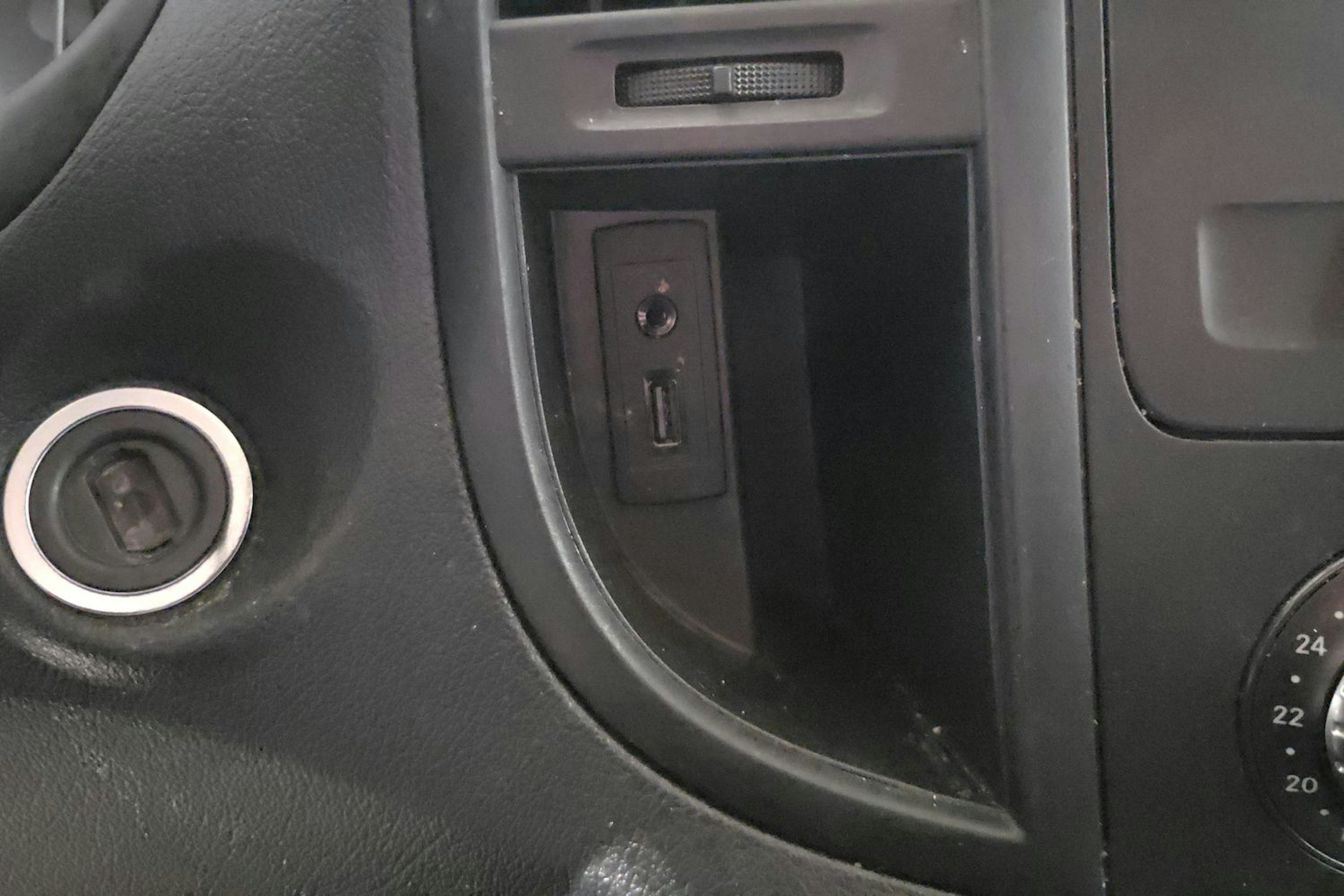 musta Mercedes-Benz Vito 2019 kuva 36.